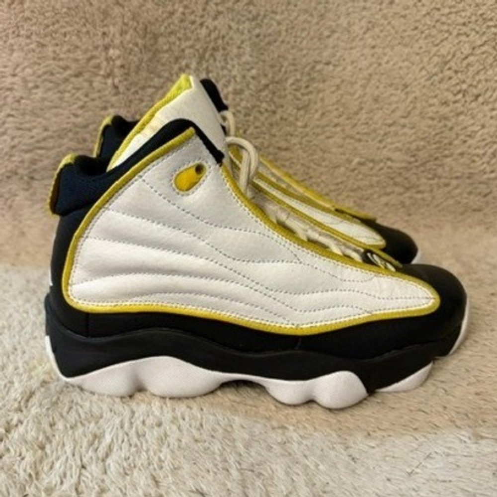 Jordan Pro Strong Kids Basketball Shoes White Black Tour Yellow DC7911-107 5Y